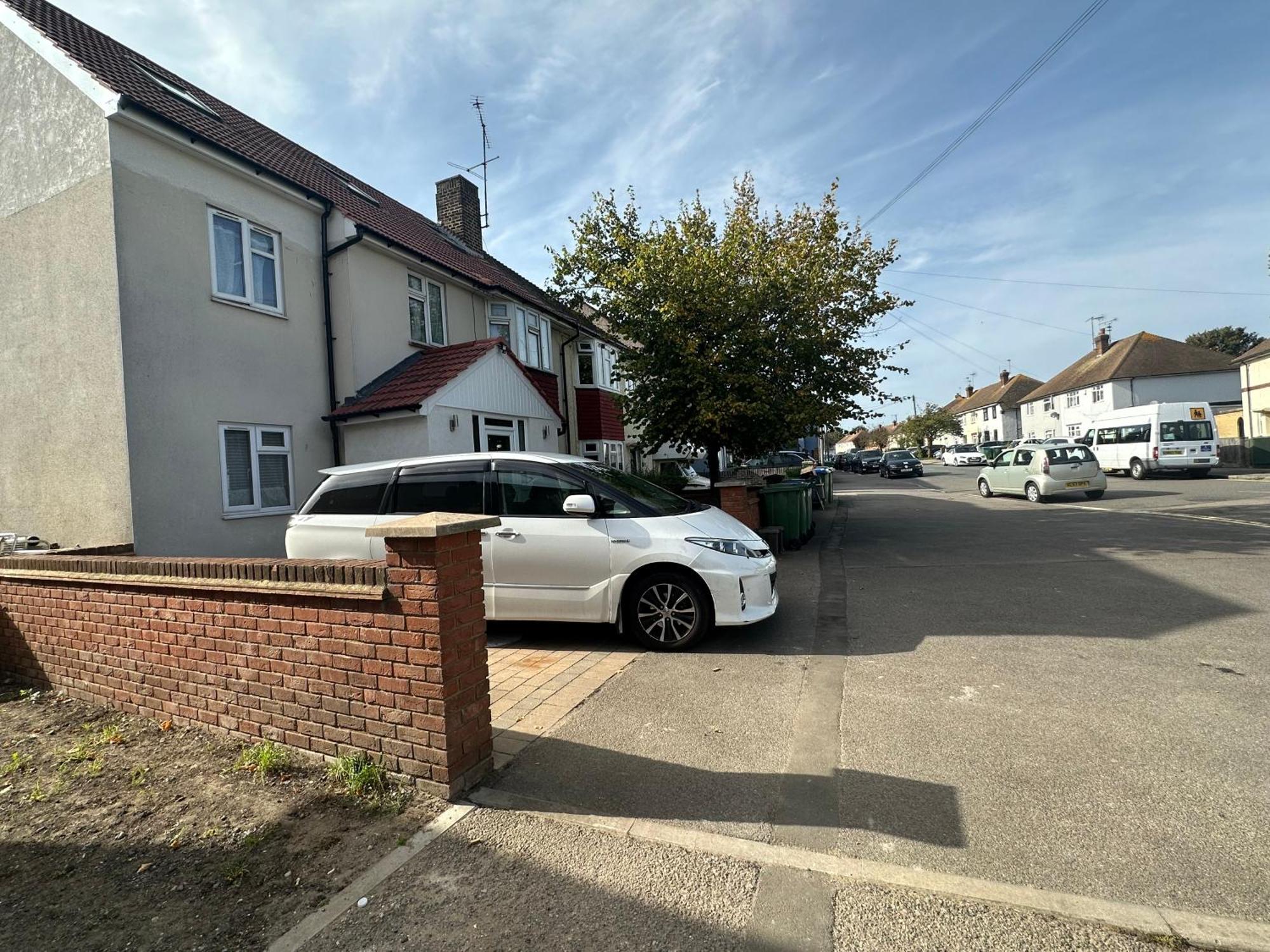 Luxury Ensuite Studio In Crayford Dartford Bexley London With Full Kitchen And Side Garden Alleyway Entrance Erith Exterior foto
